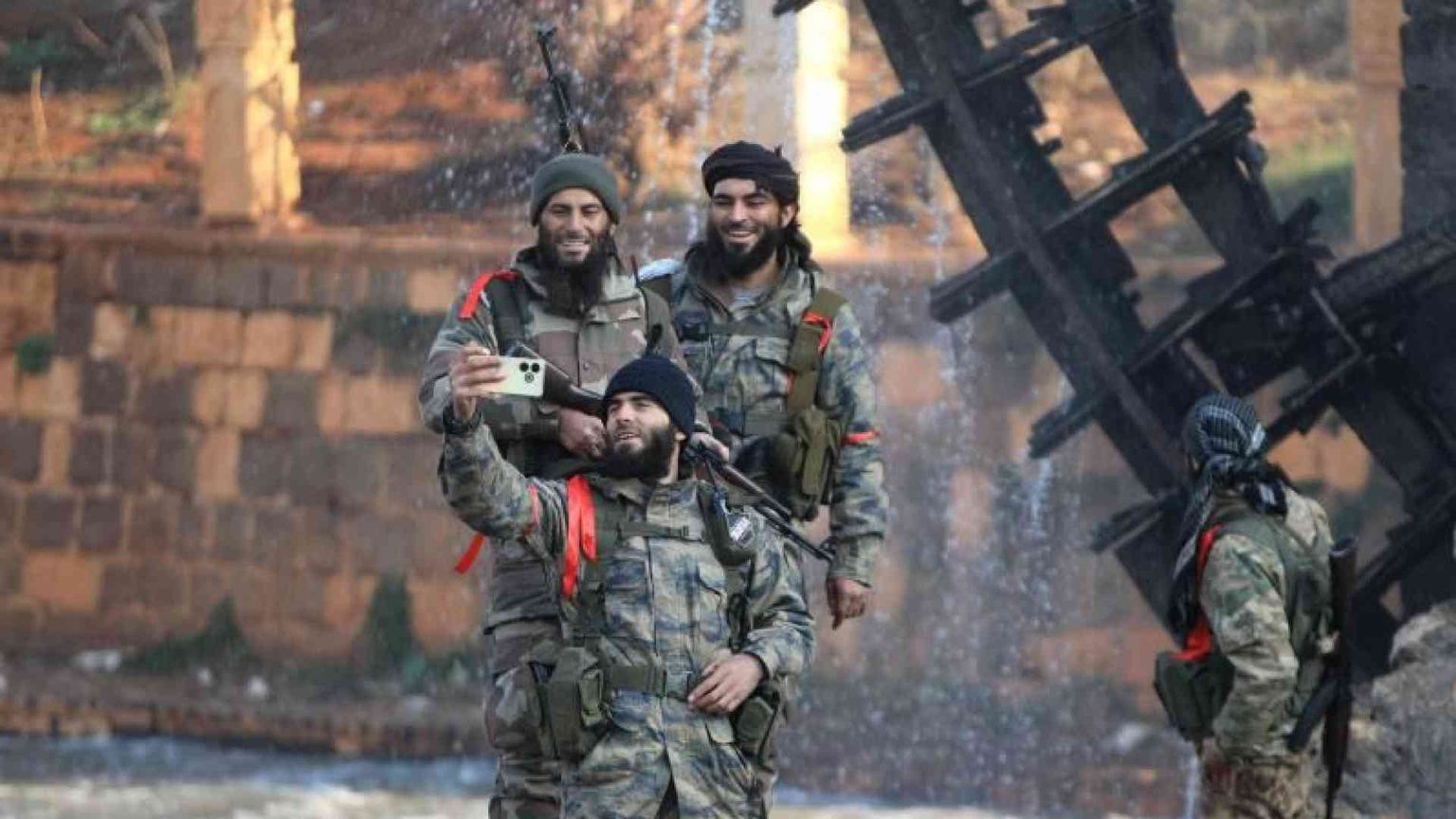 I ribelli sono alle porte di Damasco. E a Doha va già in scena il dopo-Assad