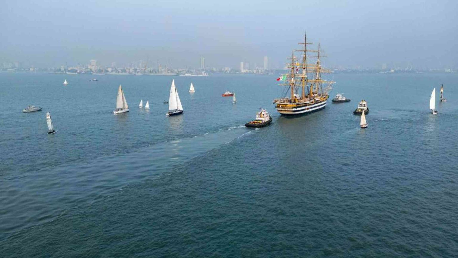 L'Italia e la sua "diplomazia dei mari" con il viaggio della Vespucci