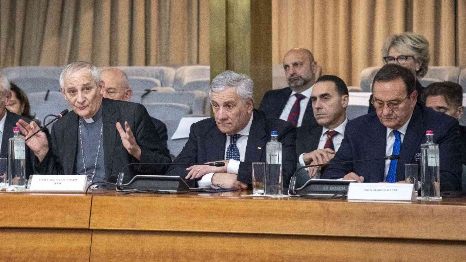 Zuppi alla Farnesina: «La cultura dello scarto mette in crisi le democrazie»