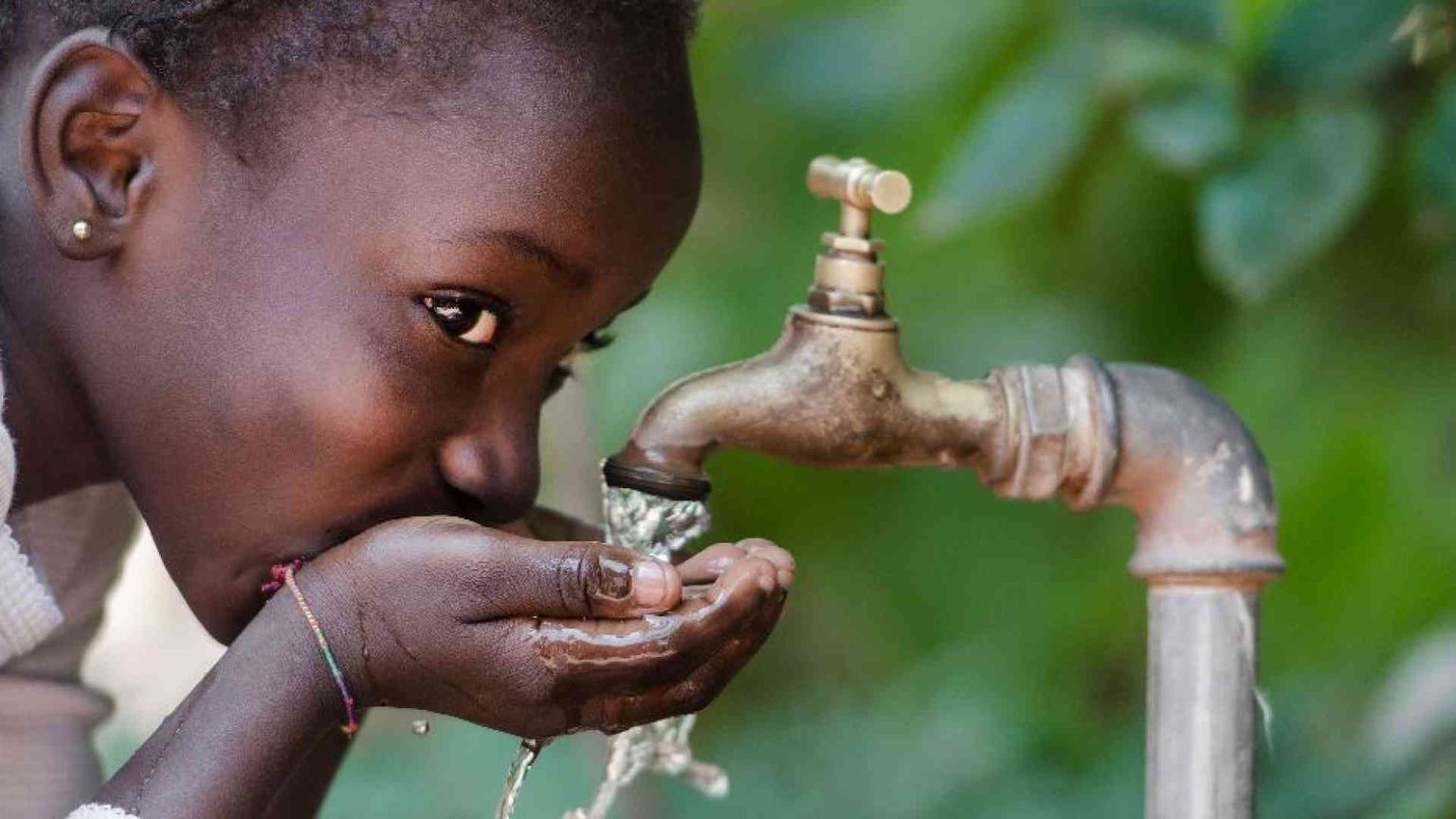 L'acqua, bene conteso e sperperato. Ma si può rendere risorsa per tutti