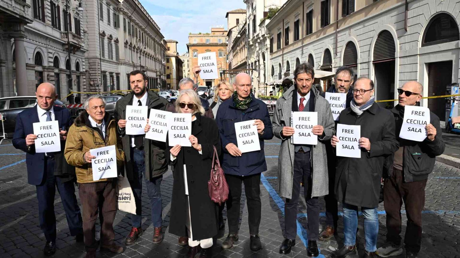 Sit in dei giornalisti a Roma per Cecilia Sala