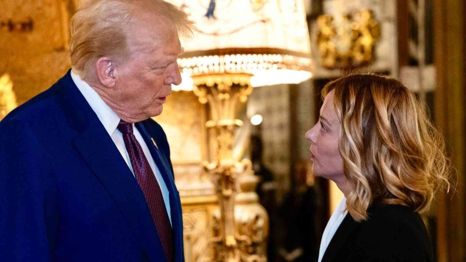 Occhi puntati su Abedini: per lo scambio la “doppia tela” con Trump e Biden