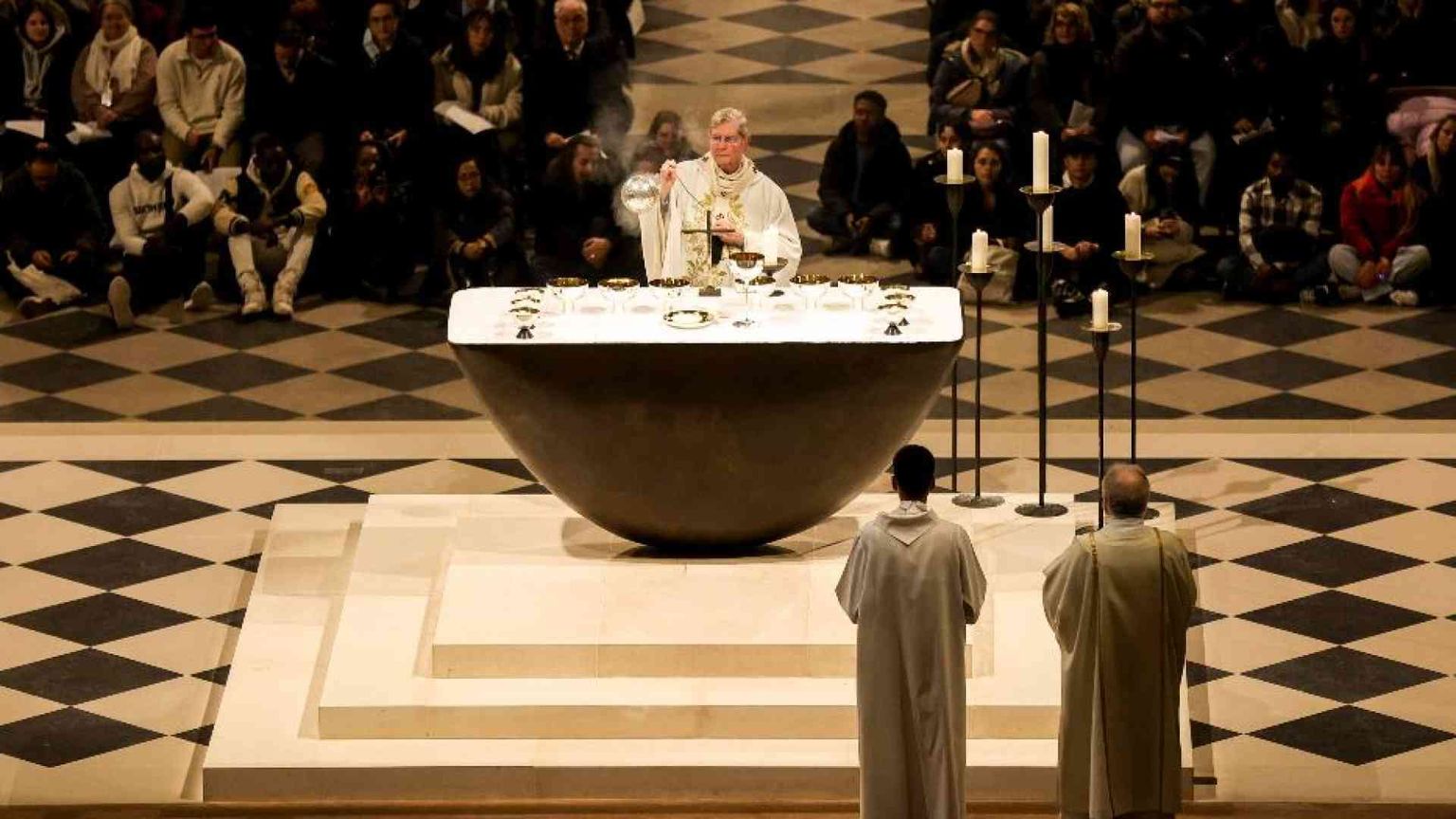 Se Notre-Dame è un inno alla noia