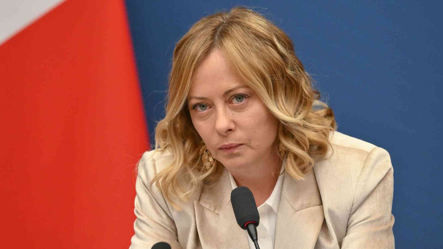 Meloni: «No a lettera scarlatta su Musk». Rizzi a capo del Dis