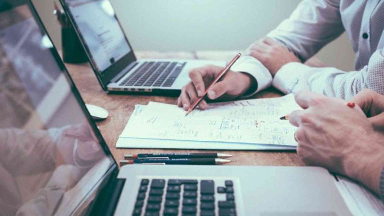 Recuperare il senso del lavoro per costruire quella barca comune