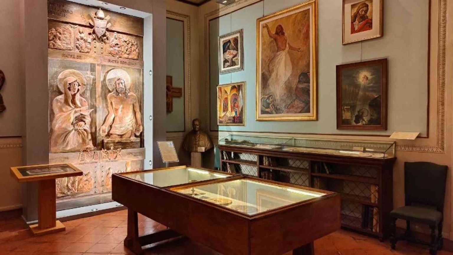 Nel Museo diocesano di Imola c'è una copia della Porta Santa