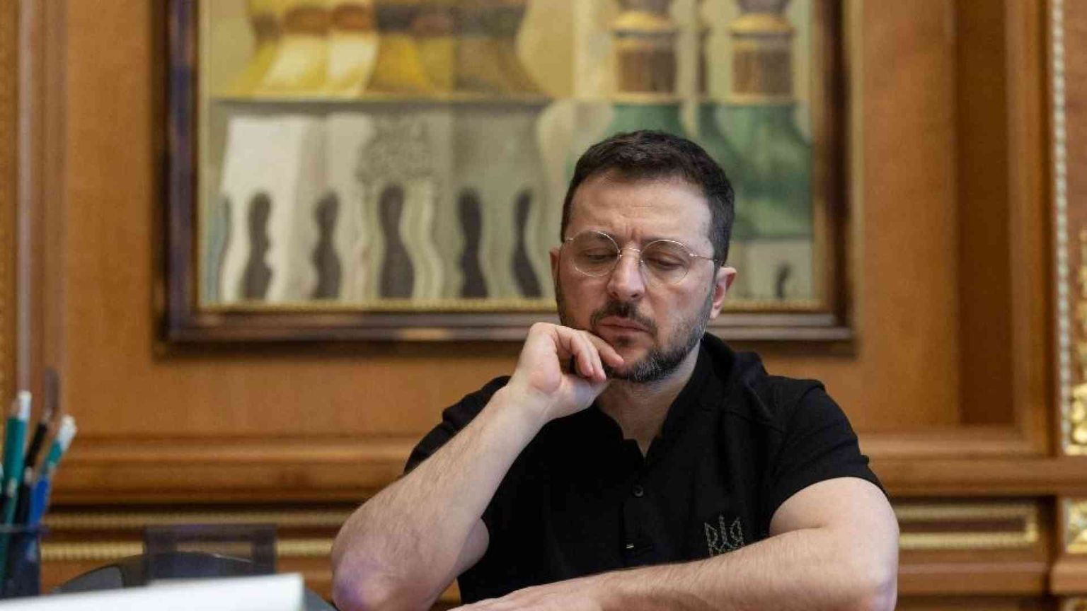 Tra Trump, Putin e il fronte interno, Zelensky è sempre più solo