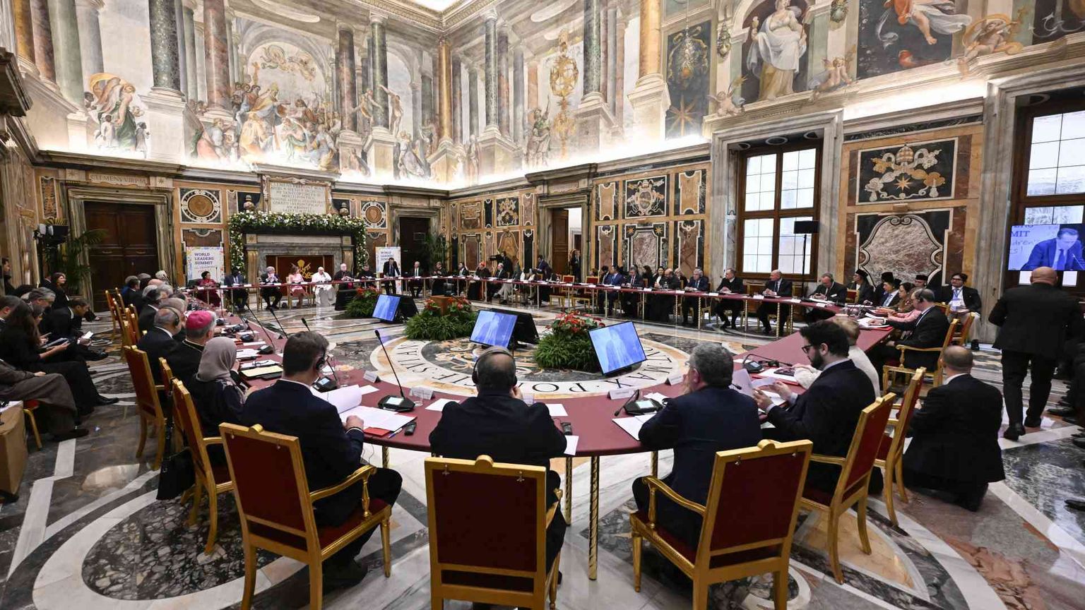 Il Papa annuncia una lettera sui bimbi. Senza loro nessun futuro