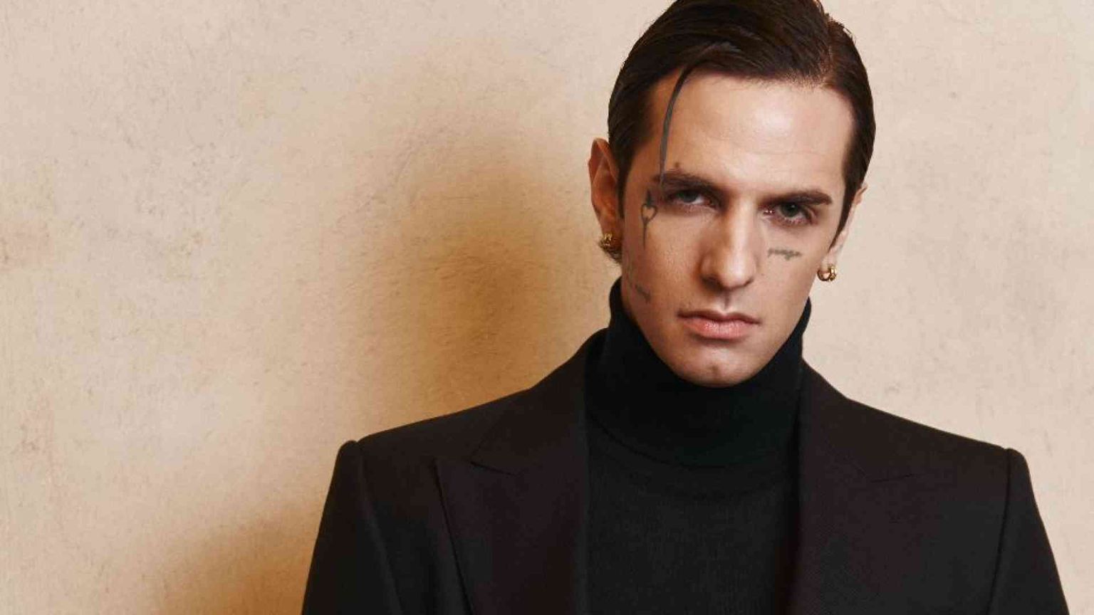 Achille Lauro: «Vi racconto la mia educazione religiosa»