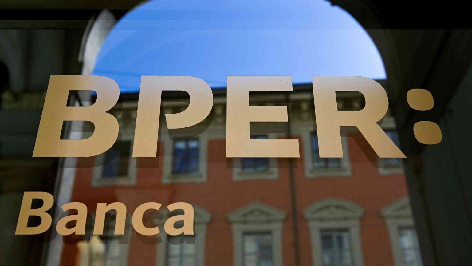 Bper-Pop Sondrio: dopo l'offerta un gruppo da 2mila filiali