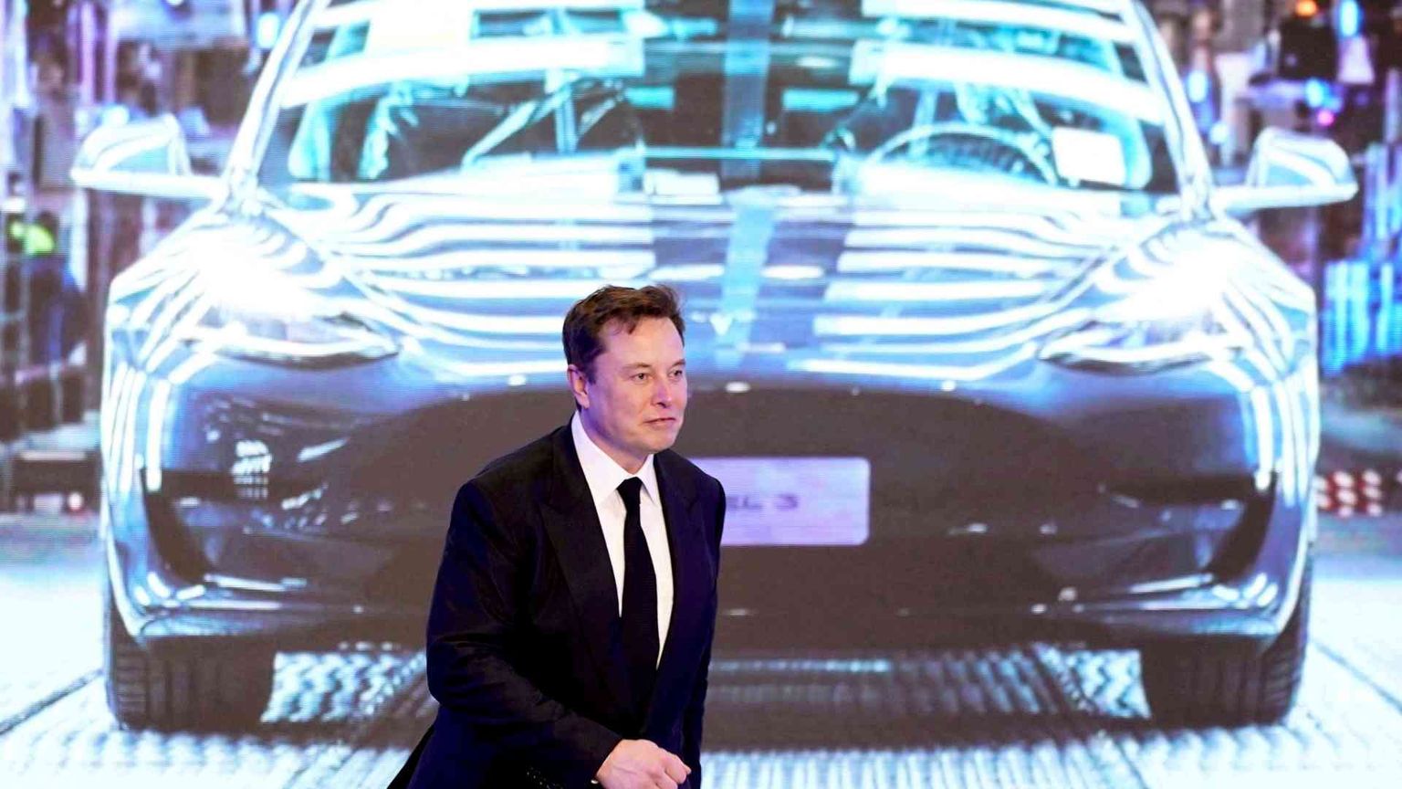 Possibile che Tesla sia in crisi per colpa delle scelte politiche di Musk?