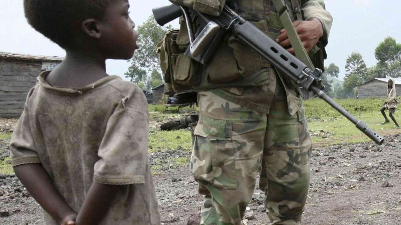 La vergogna dei bambini soldato: anche l'anno scorso 8.000 arruolati