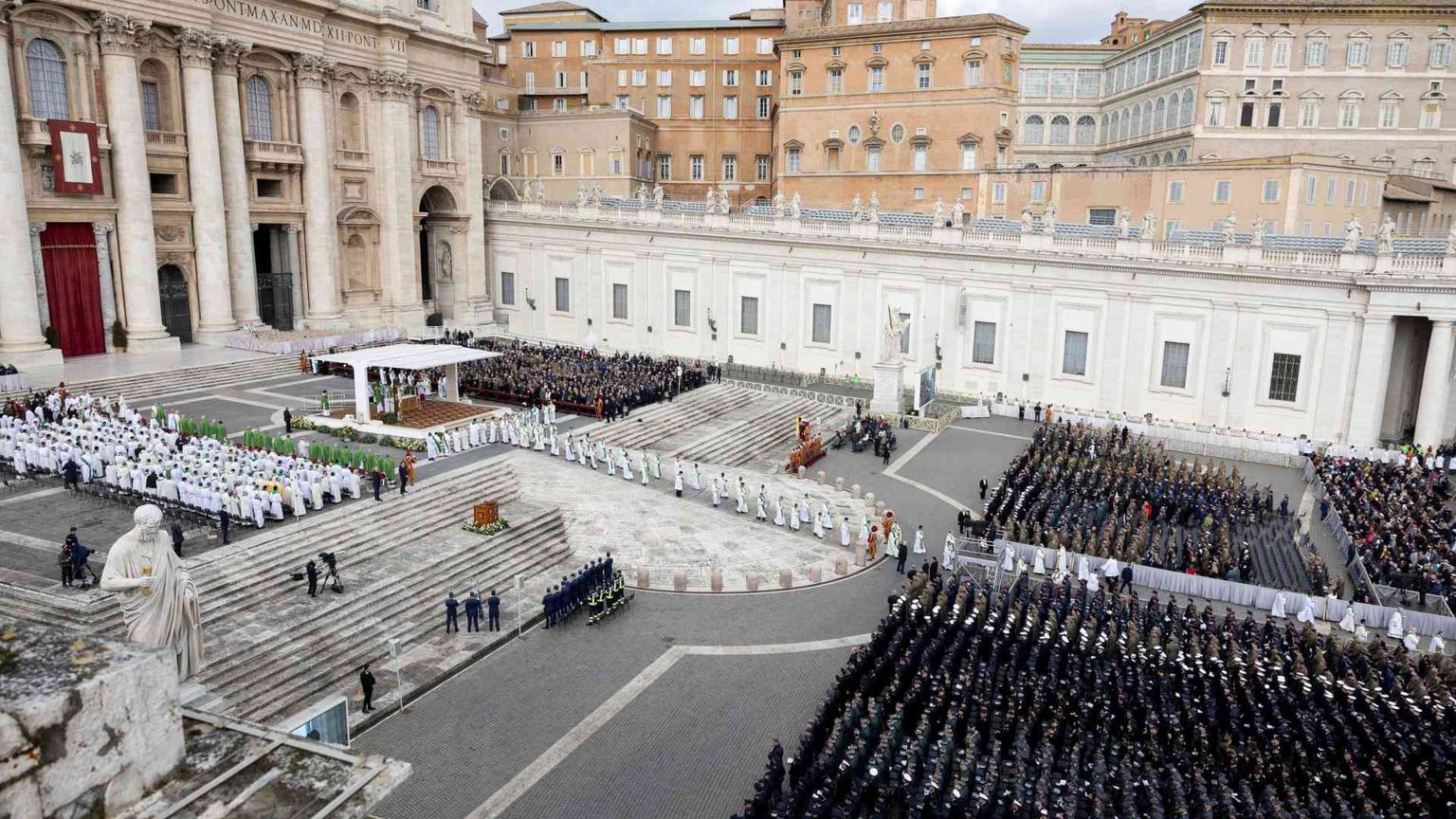 Il Papa: «Mai lasciarsi sedurre da spirito di guerra ed armi»
