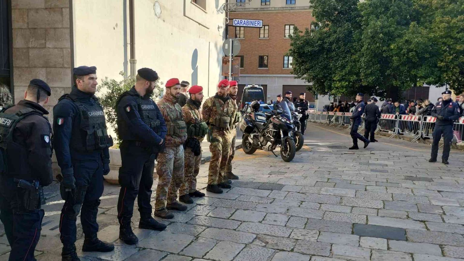 Cellulari criptati e droga: così i mafiosi progettavano una nuova Cosa nostra