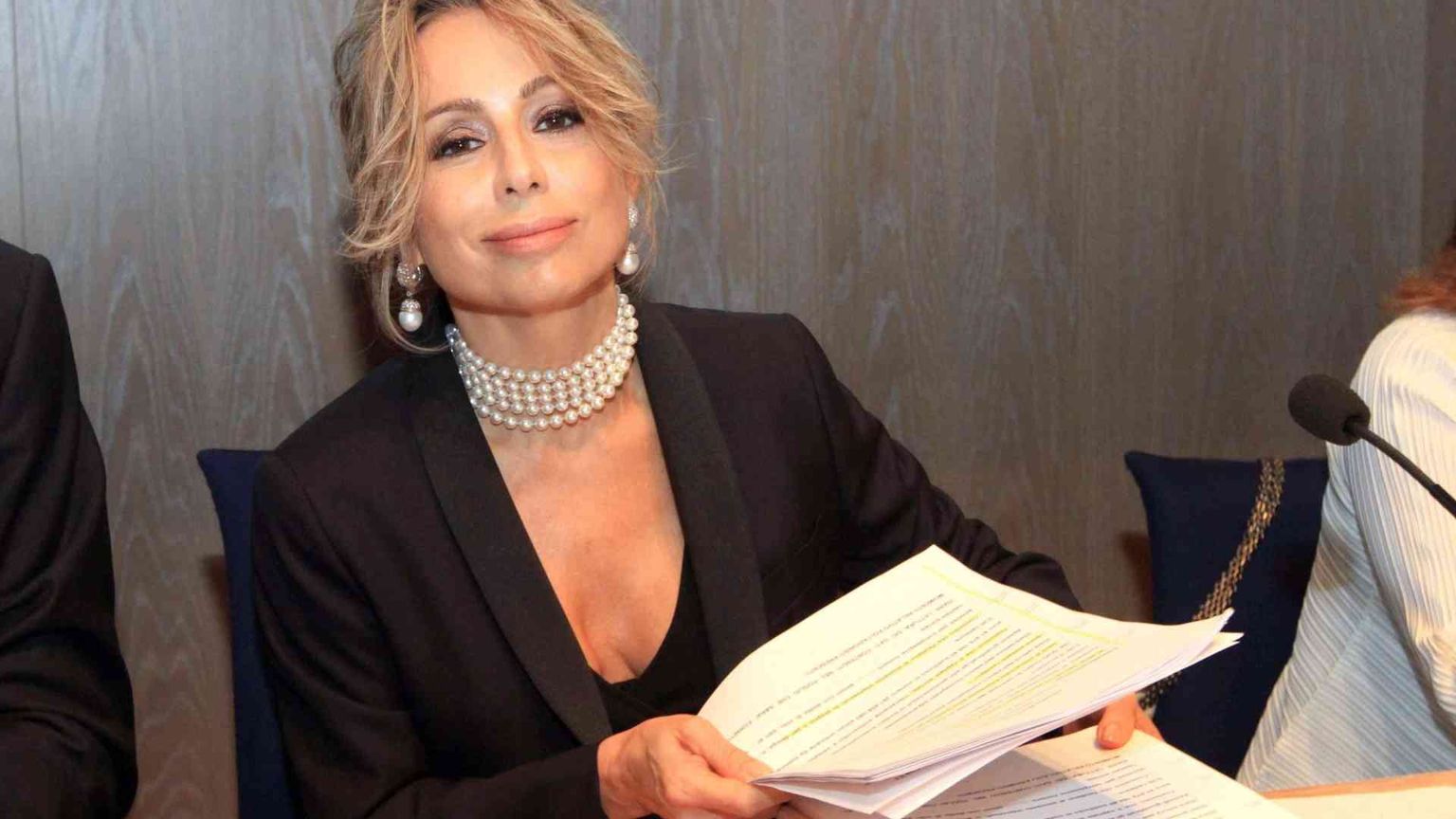 Marina Berlusconi: Meloni promossa, Europa bocciata e attenti a Trump