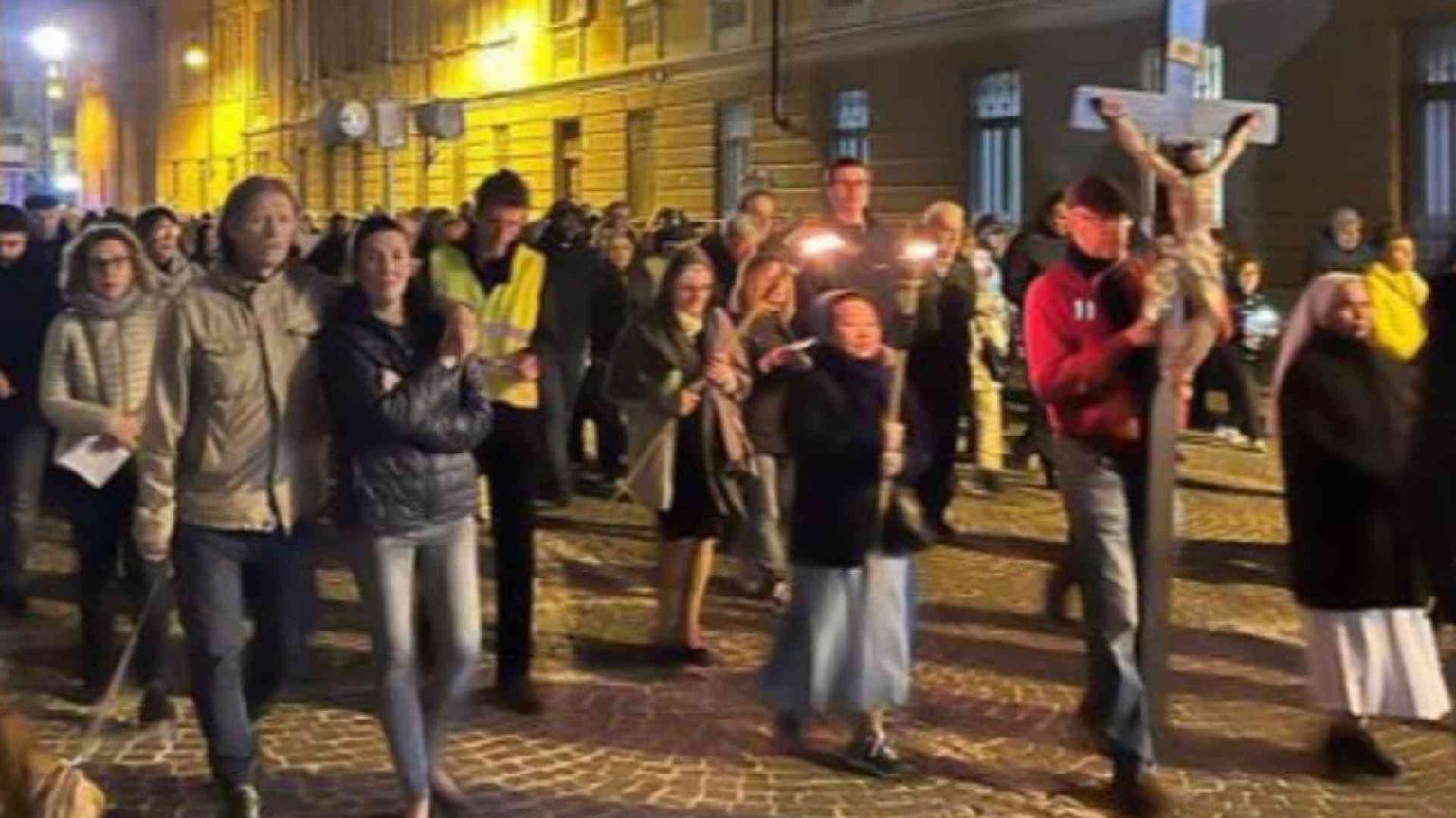 Crocetta, nel rione dei “benestanti” la vera ricchezza è unire le generazioni