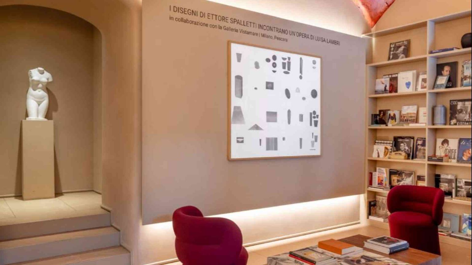 Fotografia, pittura e cinema: a Palazzo Velabro un'ospitalità a regola d'arte