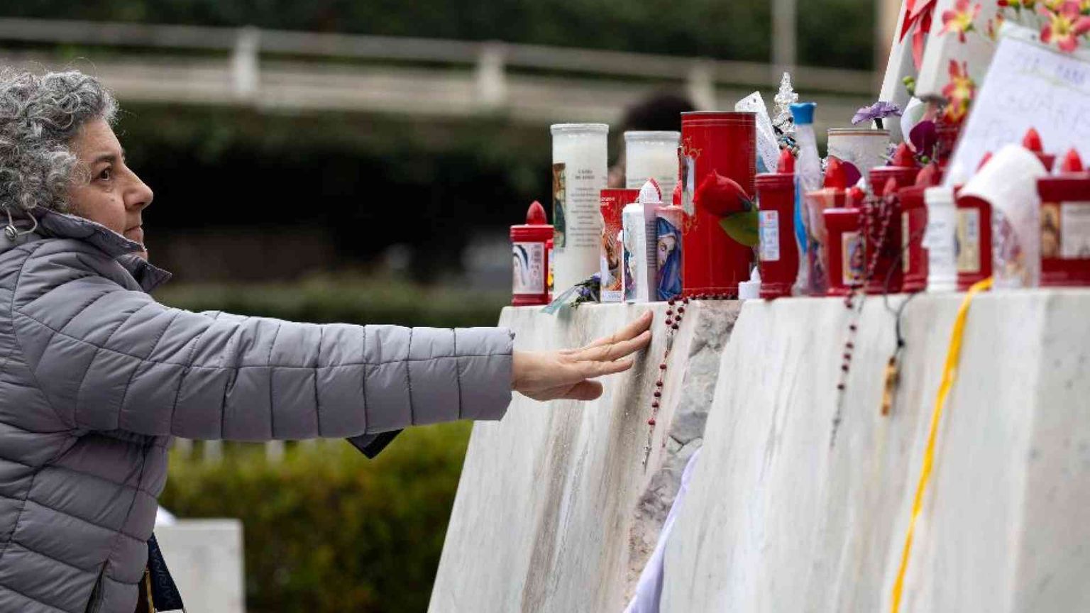 Condizioni stazionarie per il Papa. Ha ricevuto Parolin e Peña Parra