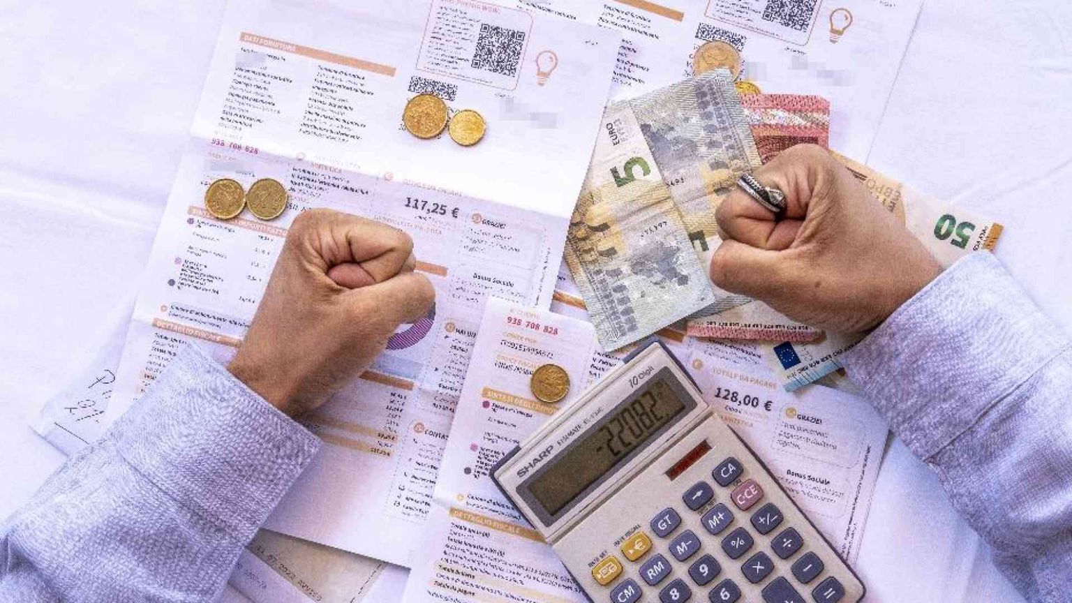 Contro la povertà energetica il progetto "Ti aiuto con l'energia"