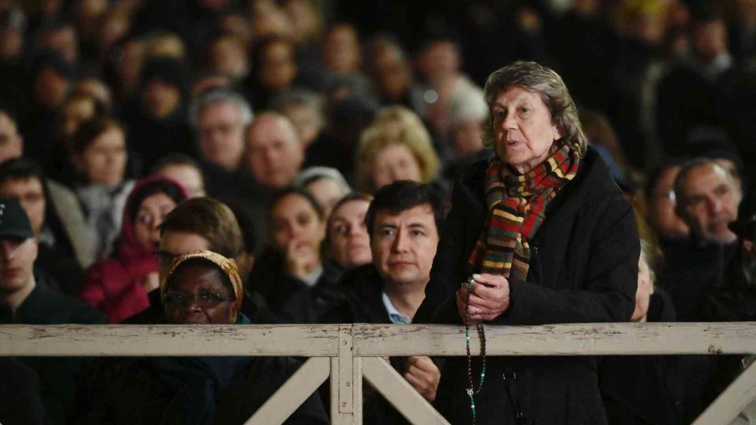 Perché bisogna pregare per la guarigione di Francesco