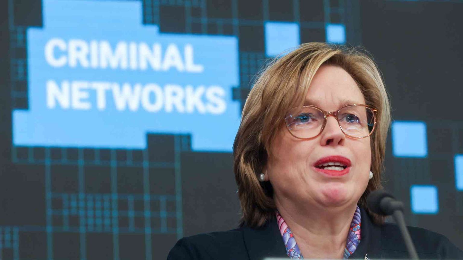 Ora i pedofili usano l’Intelligenza artificiale: arresti in tutta Italia