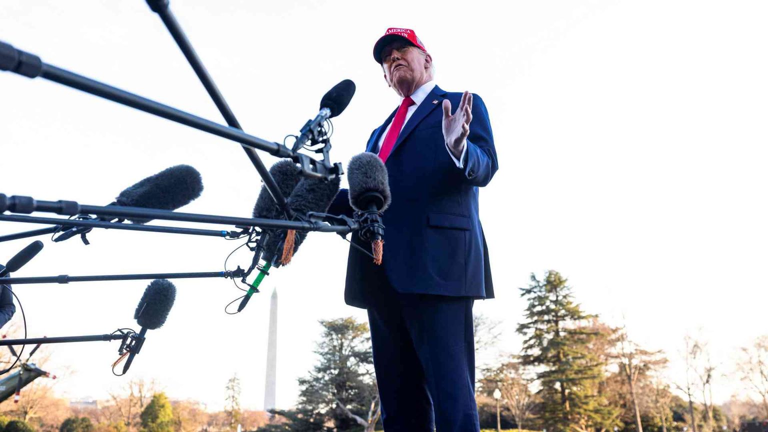 Parole come pietre, video choc: come reagire alla comunicazione di Trump