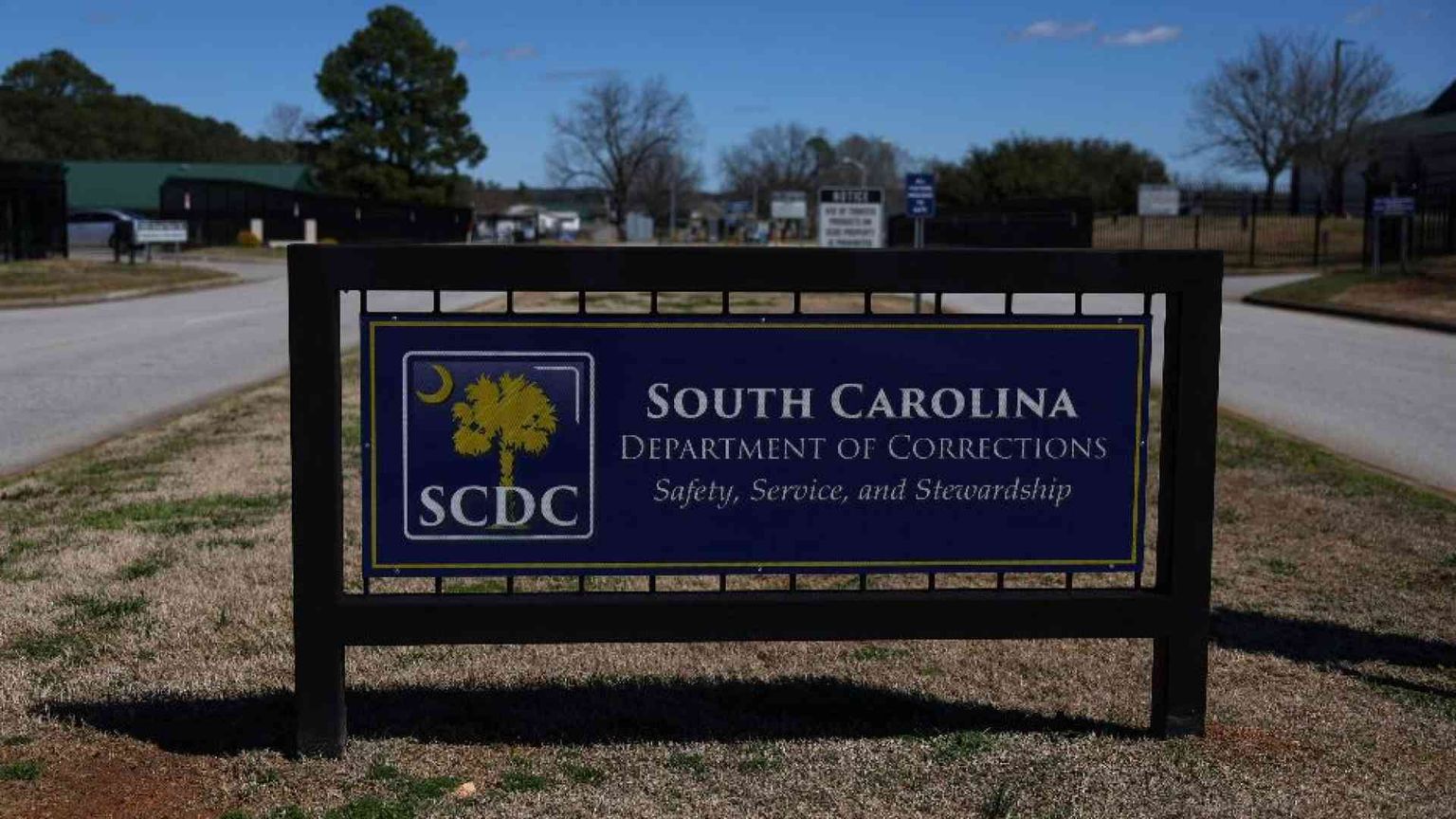 Eseguita la condanna a morte: plotone d'esecuzione per Brad