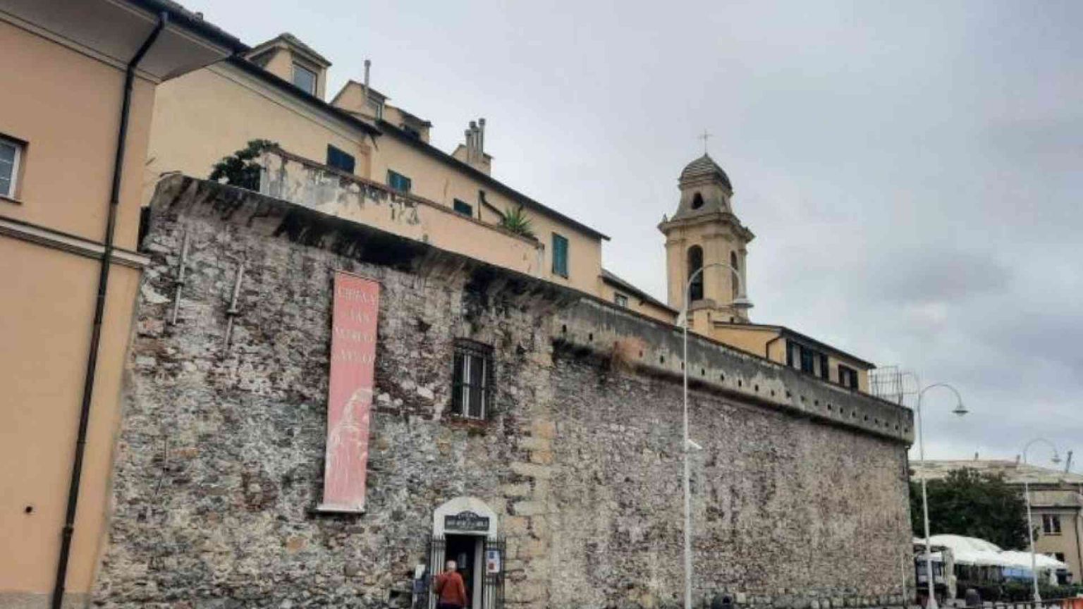 La sfida di dare vita a una comunità tra i carrugi nella zona del porto