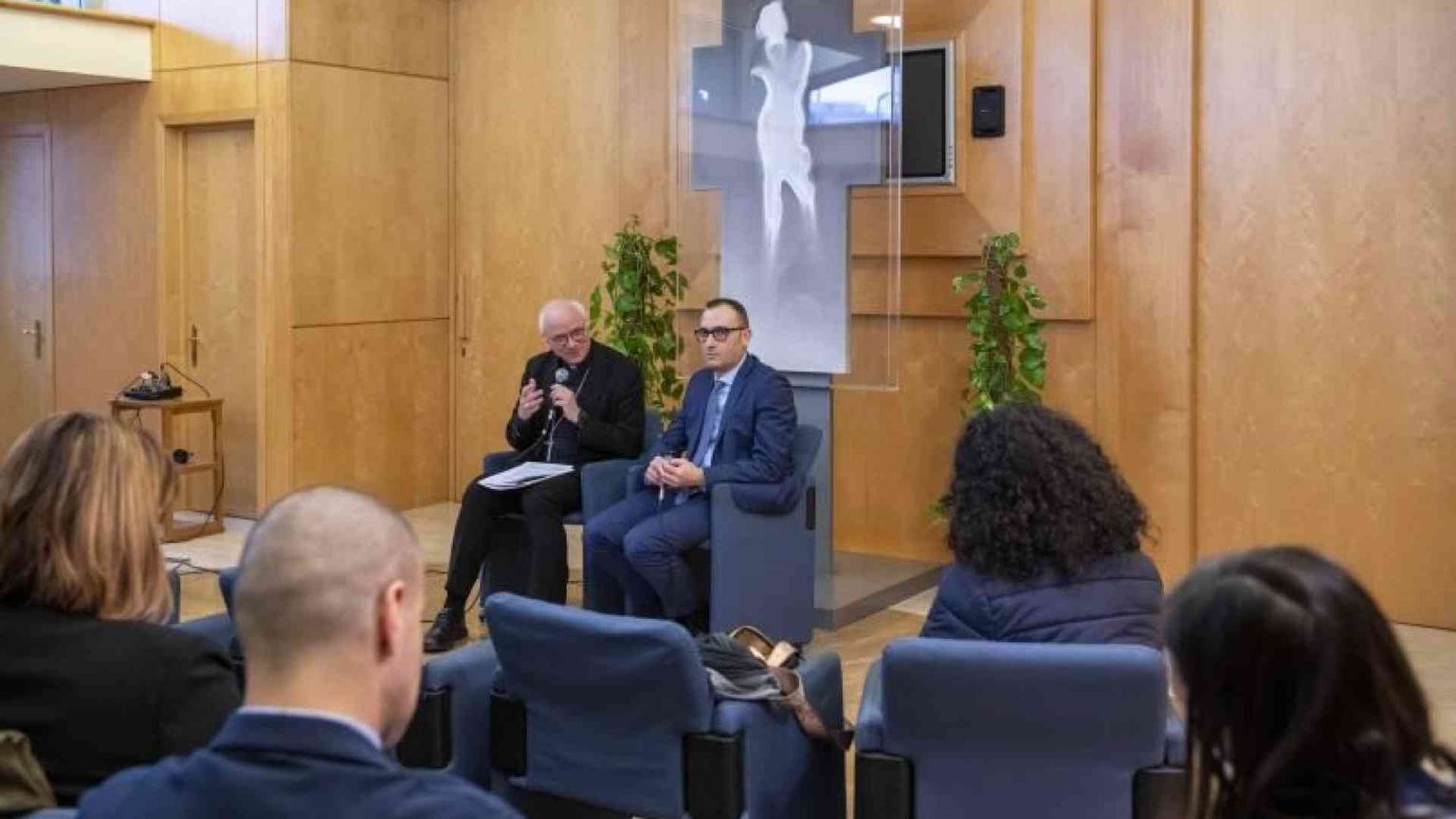 Baturi: l’Europa sia sempre per la pace. Cattolici e politica, impegno «plurale»