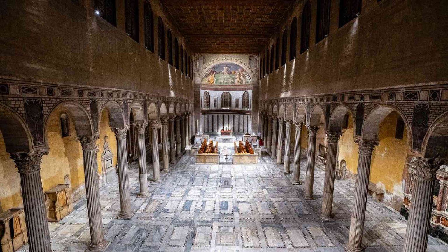 Splende di luce nuova la basilica paleocristiana di Santa Sabina all'Aventino