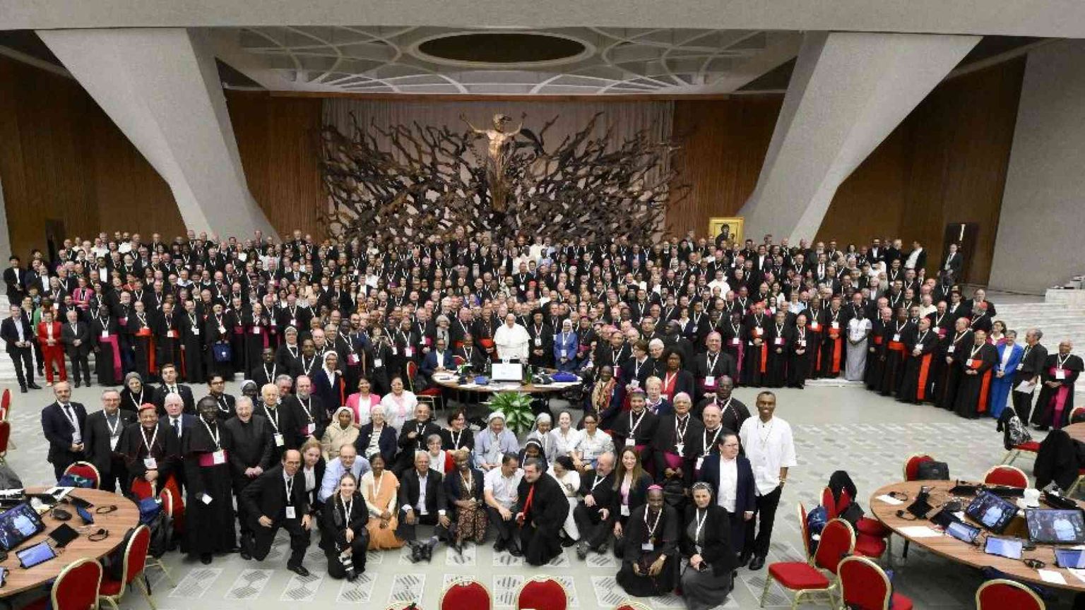 Sinodo, al via la fase di attuazione. Nel 2028 tutta la Chiesa riunita a Roma