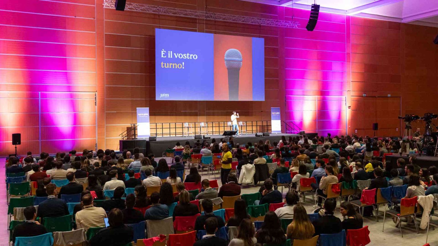 Bonus a servizio di giovani e lavoro