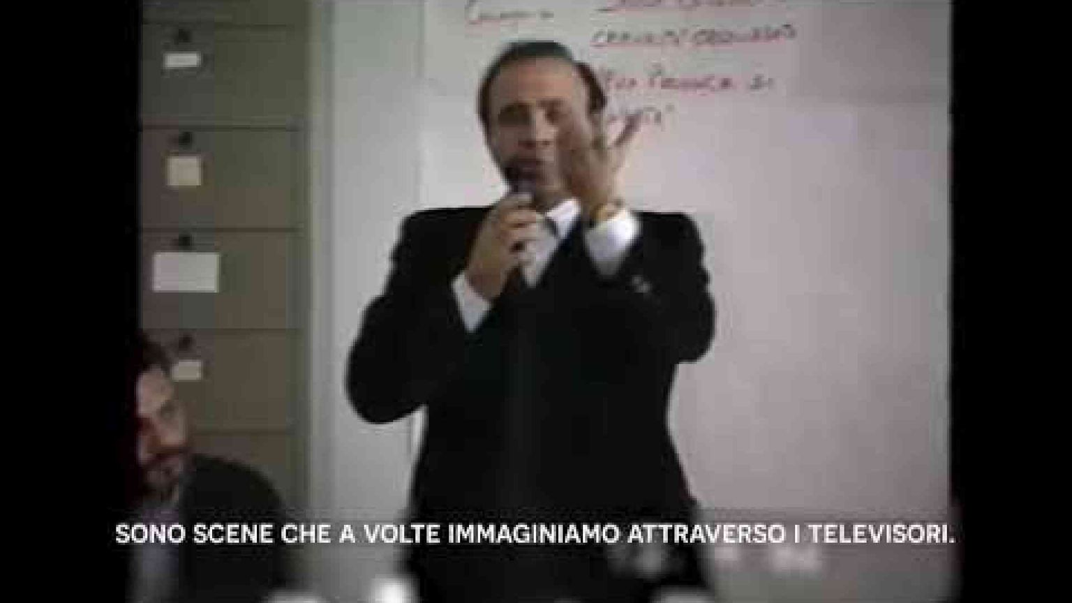 Don Diana ucciso dalla camorra il 19 marzo: la sua voce contro l'illegalità