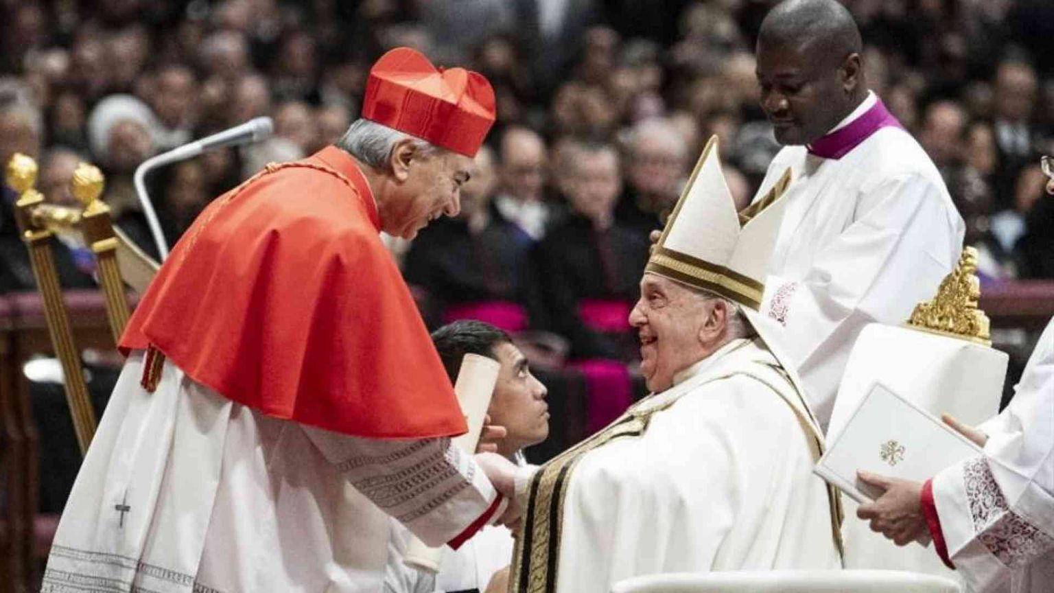 Il Papa ai pellegrini di Napoli: «L'amore unisce e fa crescere»