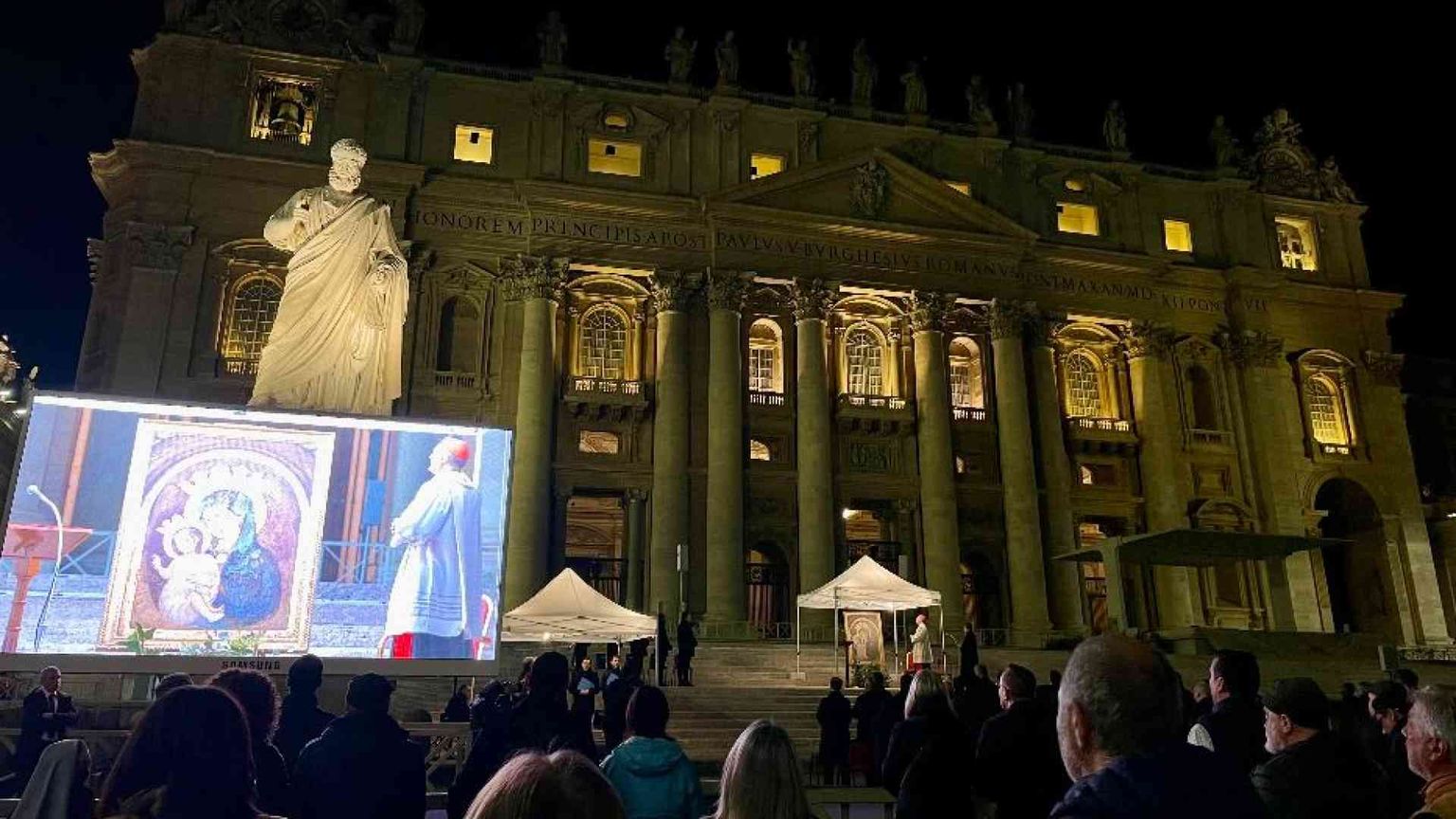 Il “popolo del Rosario” in San Pietro: c'era apprensione, ora siamo grati