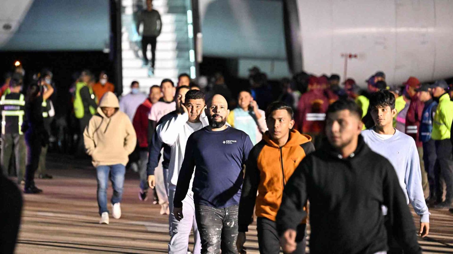 Il petrolio e le gang criminali: perché gli Usa hanno espulso 199 venezuelani