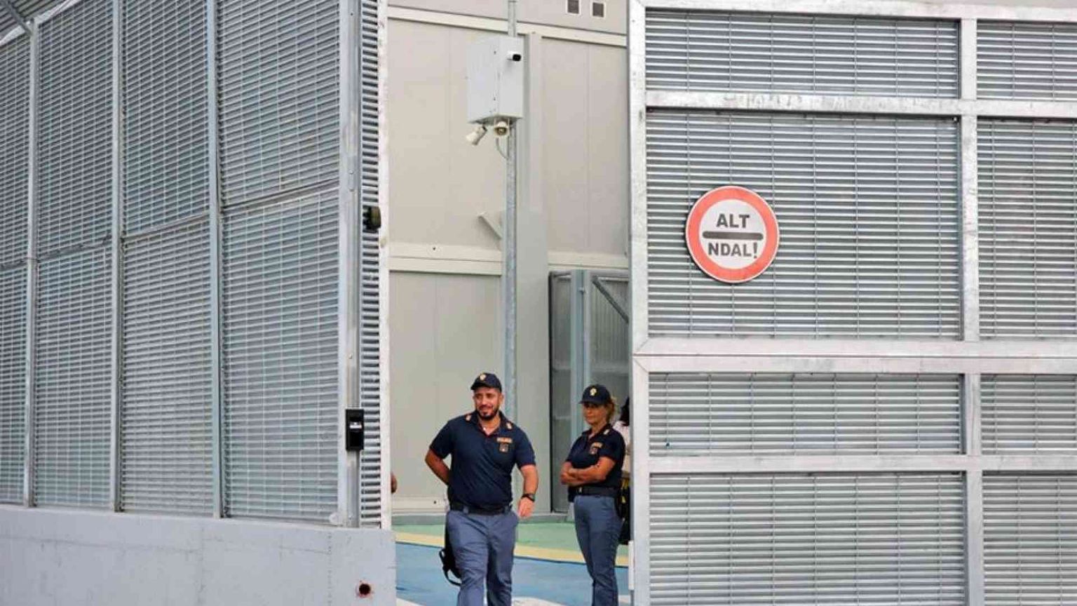 Via libera del Cdm al decreto Albania