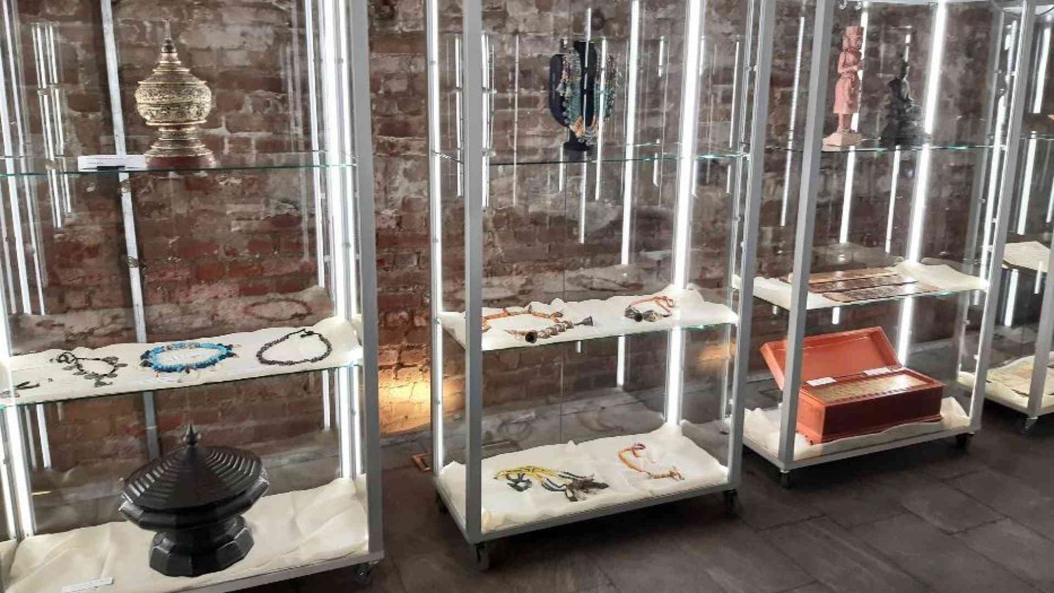 Il Myanmar "dal sorriso spezzato" in mostra alla Camera