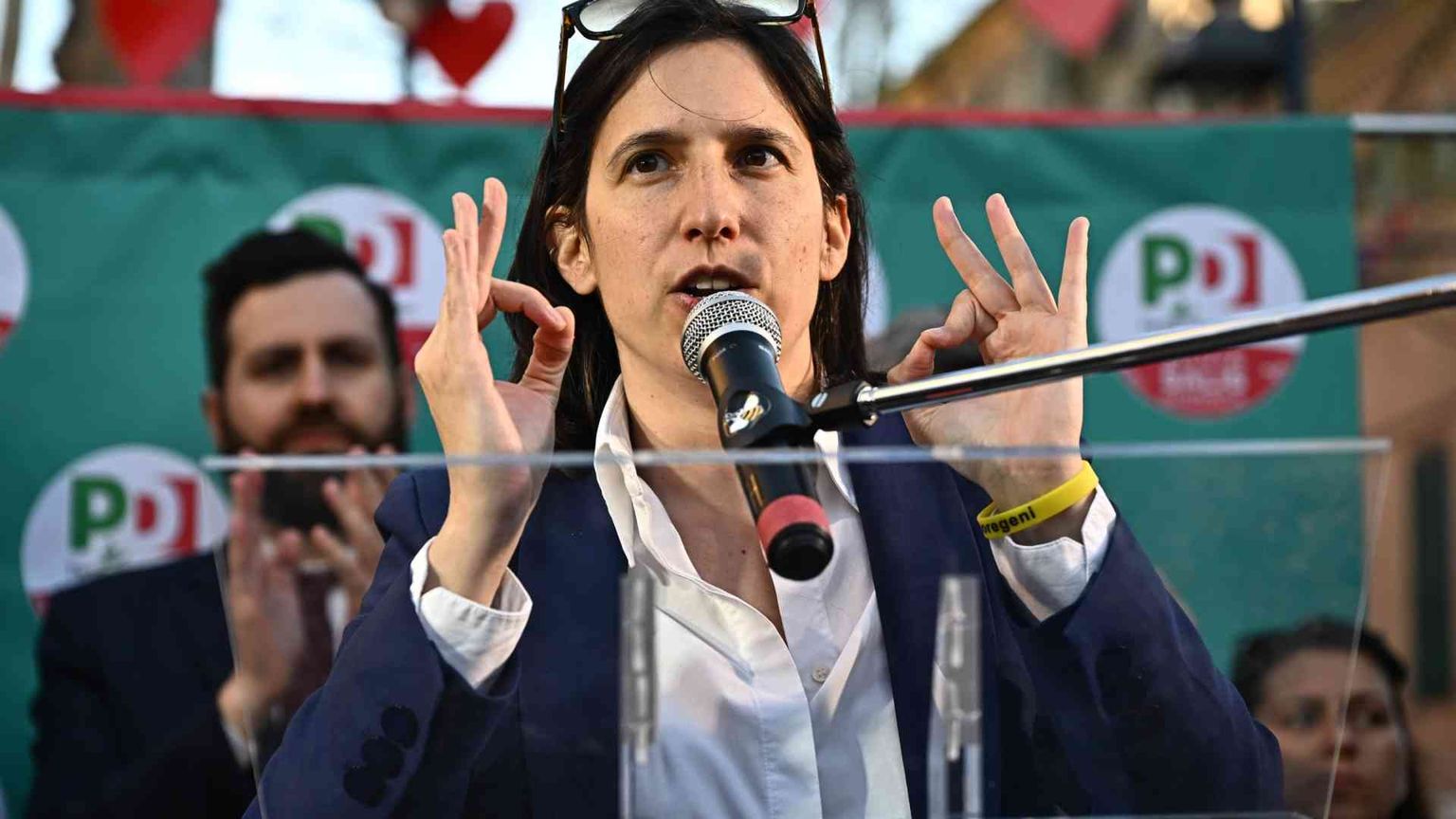 Centrodestra, al 40% niente ballottaggio per il sindaco. Le opposizioni insorgono