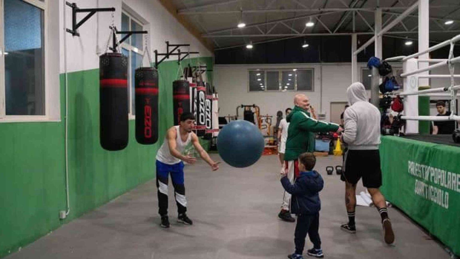 Parrocchia aperta, palestra e doposcuola: i simboli di speranza al Quarticciolo
