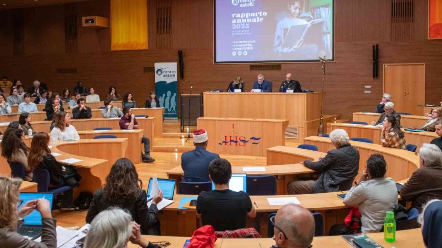 «Richiedenti asilo, politiche restrittive negano diritti fondamentali»