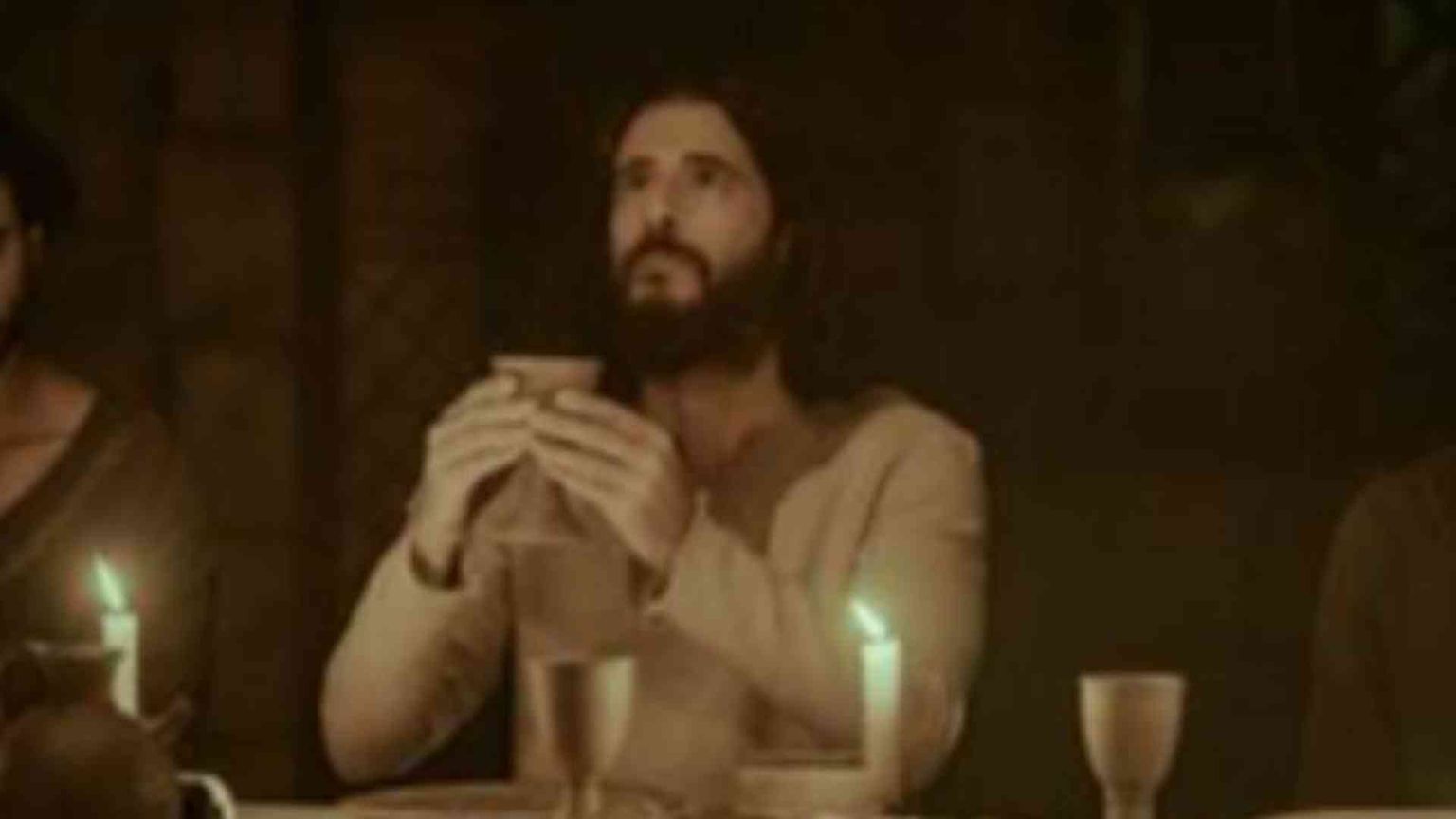 Jonathan Roumie: «Ho donato il mio volto a Gesù nell’Ultima Cena»