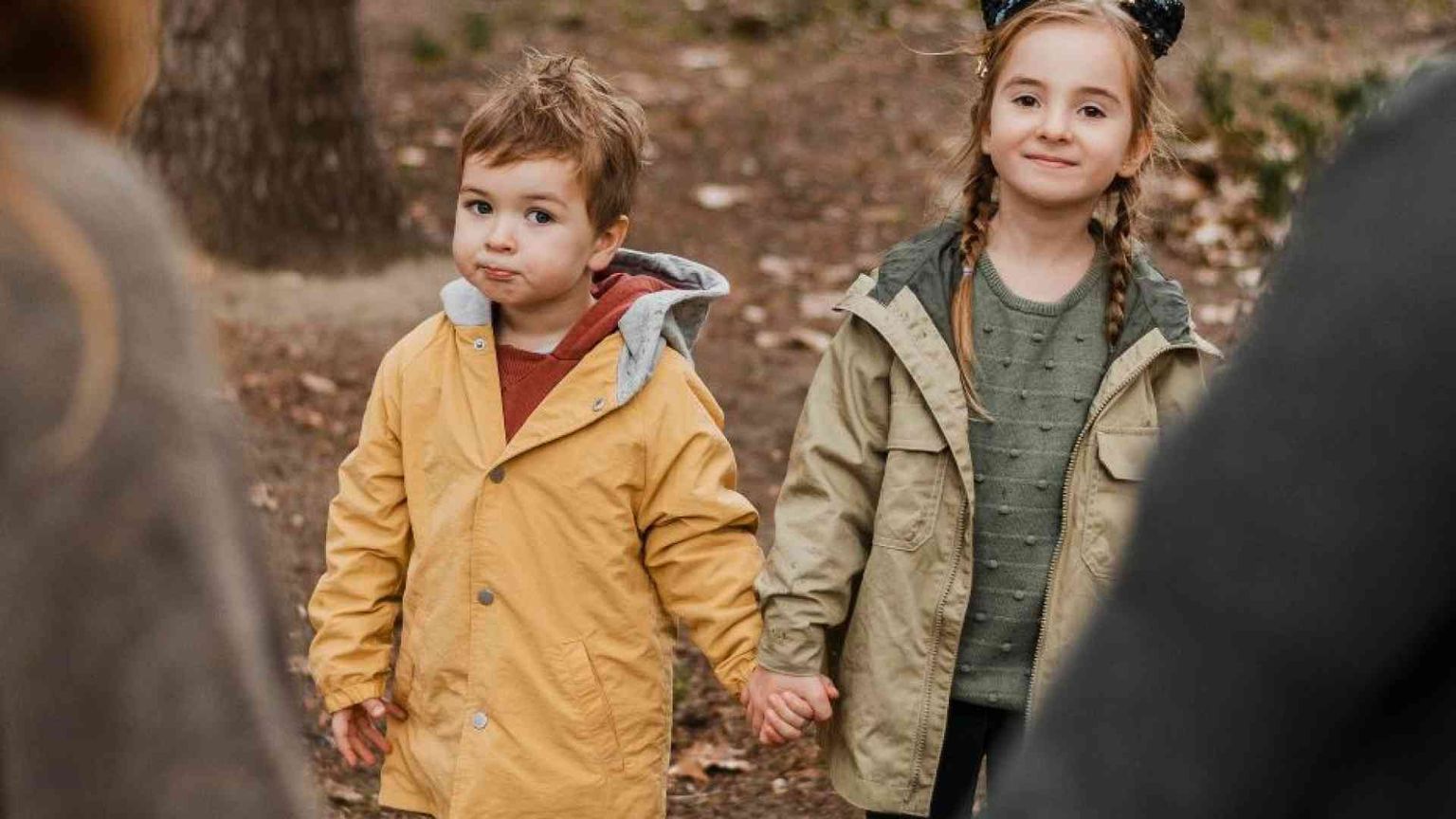 Sui documenti solo “genitori”? Un assist per l’educazione all’affettività