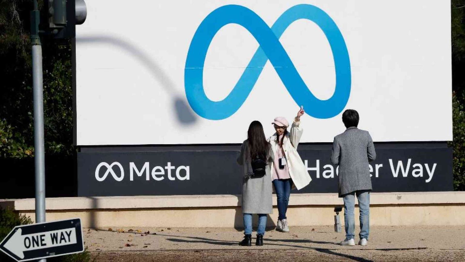 Cosa e come può imparare Meta AI dalle nostre domande