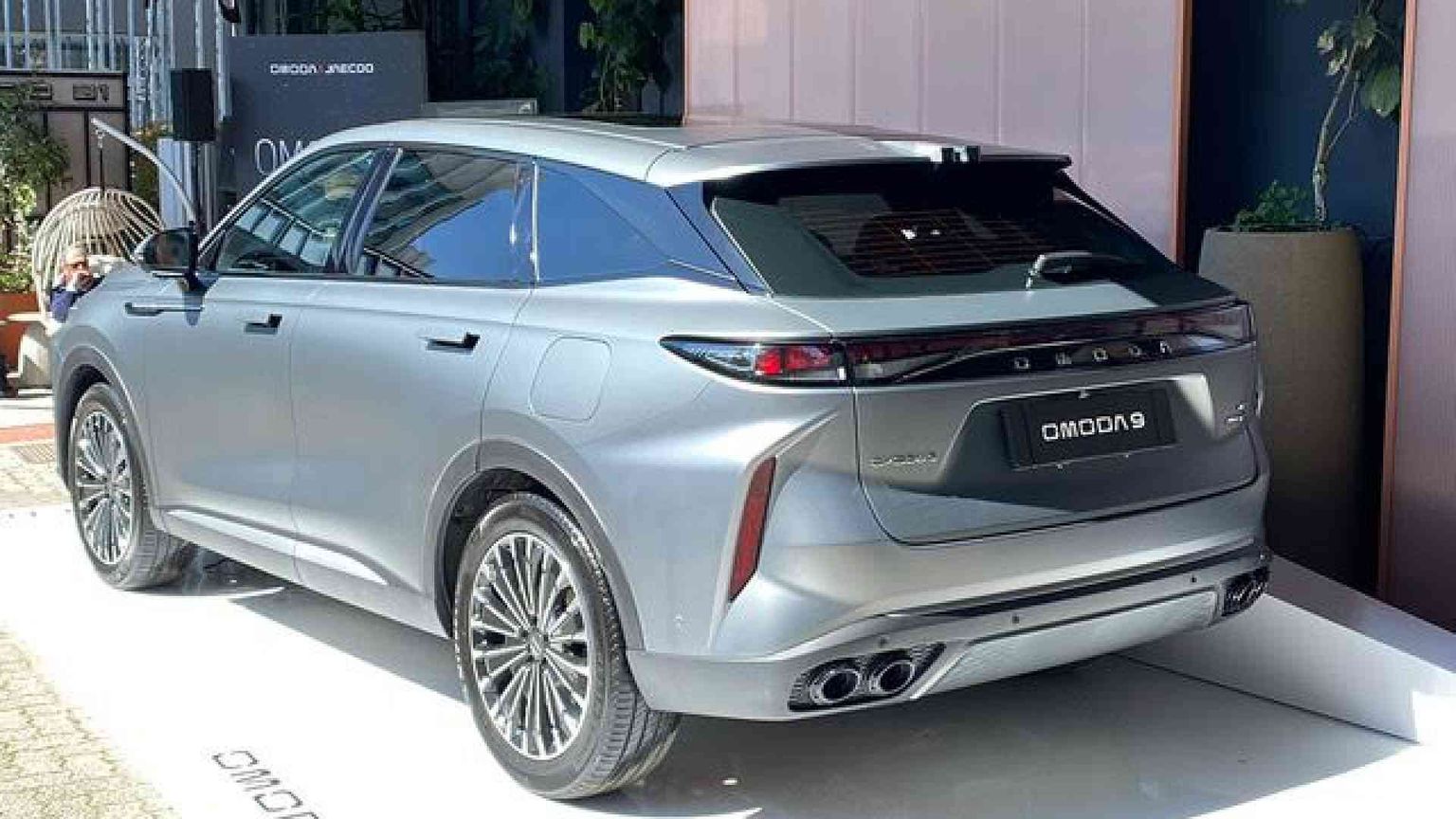 Omoda 9, ecco il super Suv con un'autonomia da record