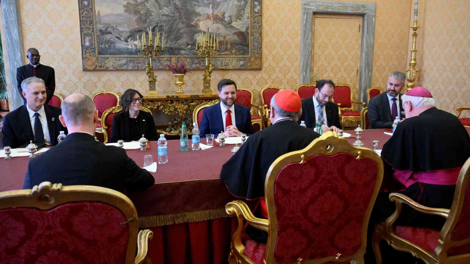 Migranti e guerre nel colloquio tra Vance e Parolin in Vaticano