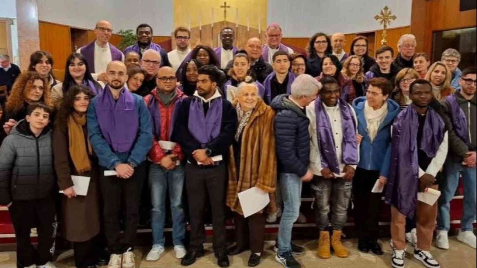 Il Vangelo attira ancora: le storie di chi sceglie di diventare cristiano