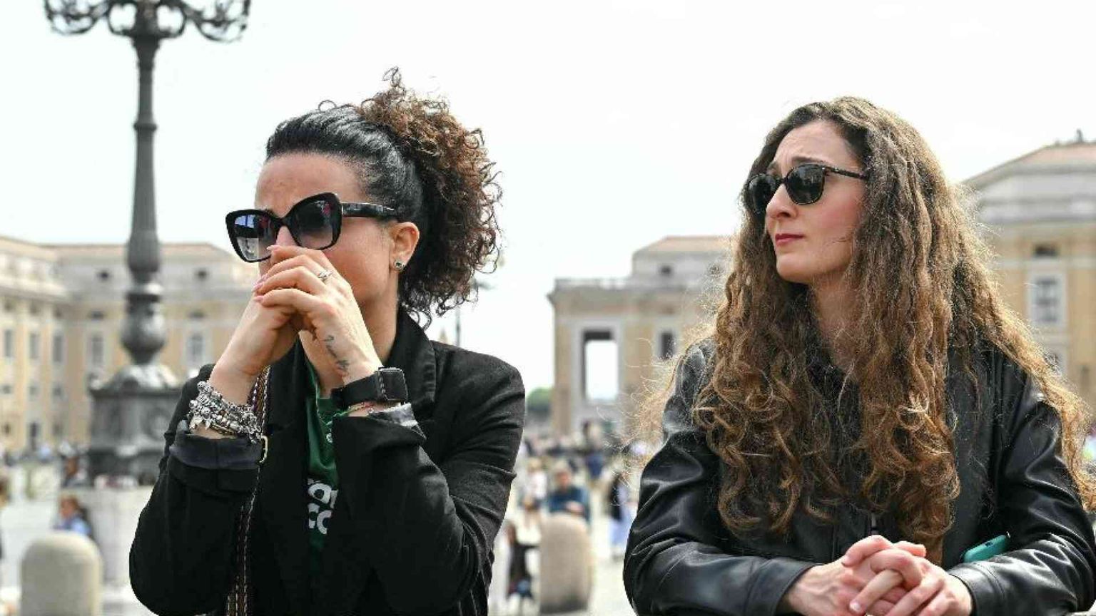 I giovani in San Pietro: «Ci ha fatto credere di poter cambiare il mondo»