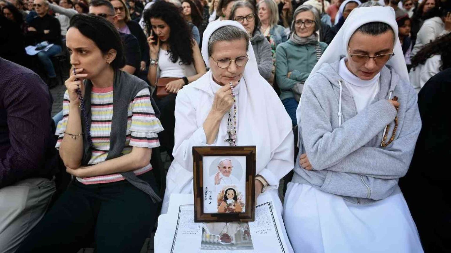 Quando e come sarà possibile rendere omaggio alla salma di papa Francesco