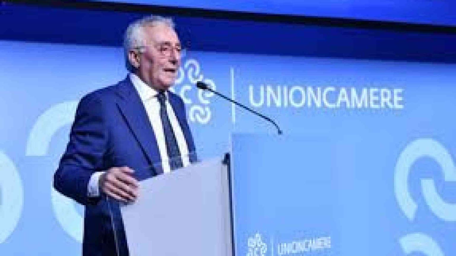 Cresce il fabbisogno di diplomati e laureati